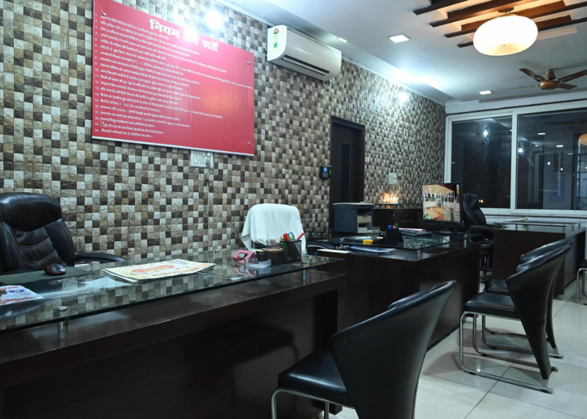 Uttar Pradesh Lucknow Public Areas
