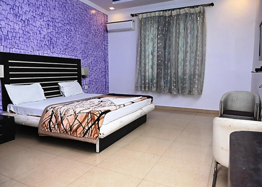 Uttar Pradesh Lucknow Budget Double AC Room