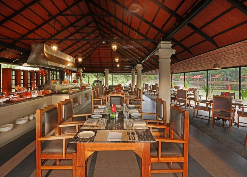 Kerala Kumarakom Food & Dining