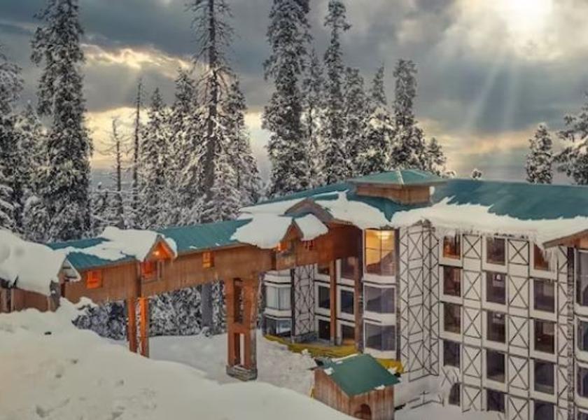 Jammu and Kashmir Gulmarg Hotel Exterior