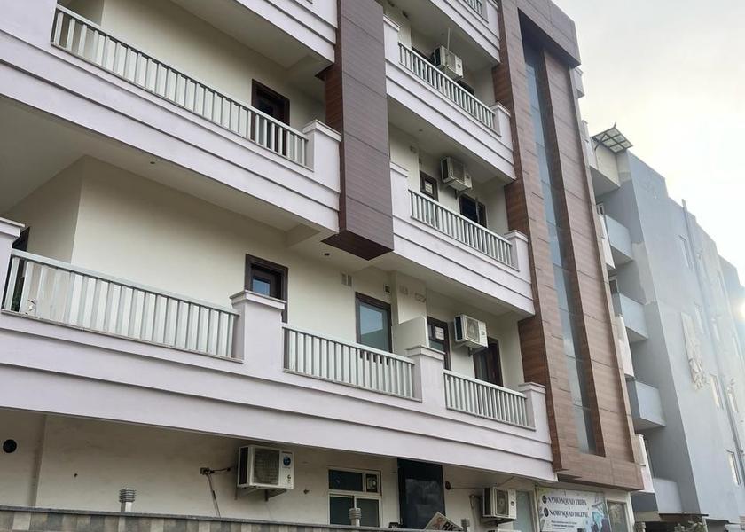 Haryana Gurugram Hotel Exterior