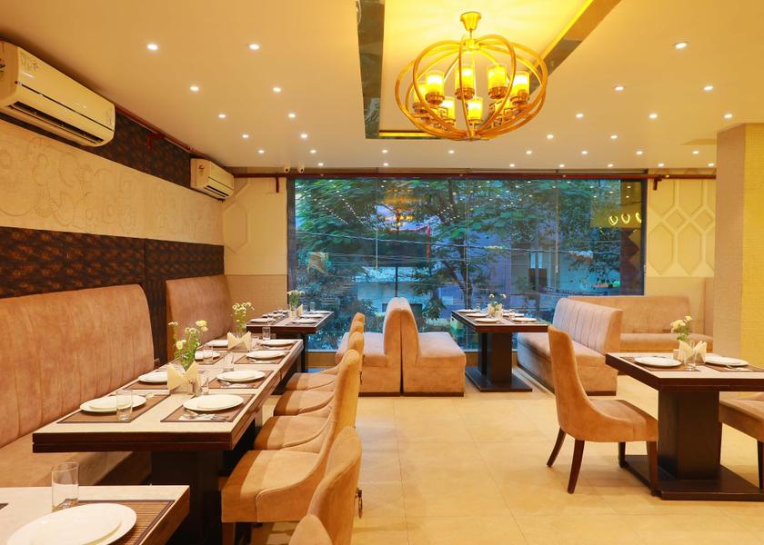 Delhi Delhi Food & Dining