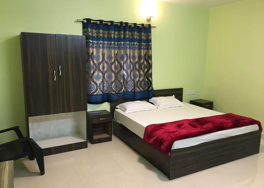 Tamil Nadu Ooty Couple Room