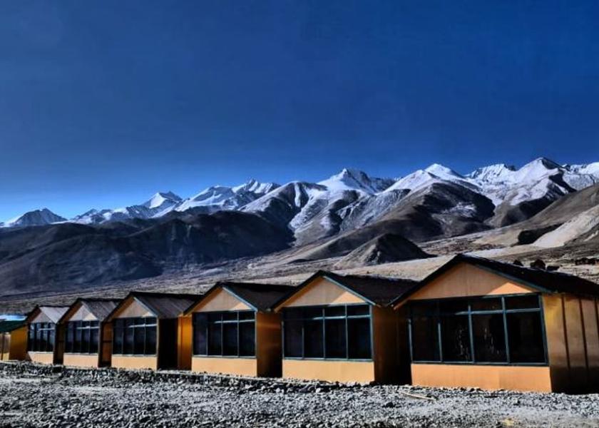 Ladakh Pangong Hotel Exterior