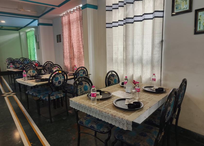 Maharashtra Shirdi Food & Dining
