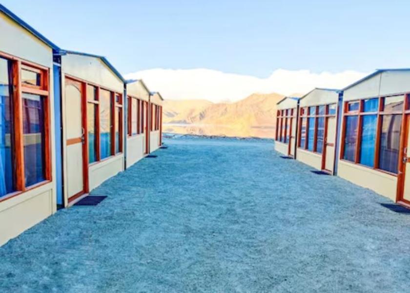 Ladakh Pangong Hotel Exterior