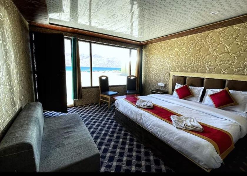Ladakh Pangong Deluxe Cottage