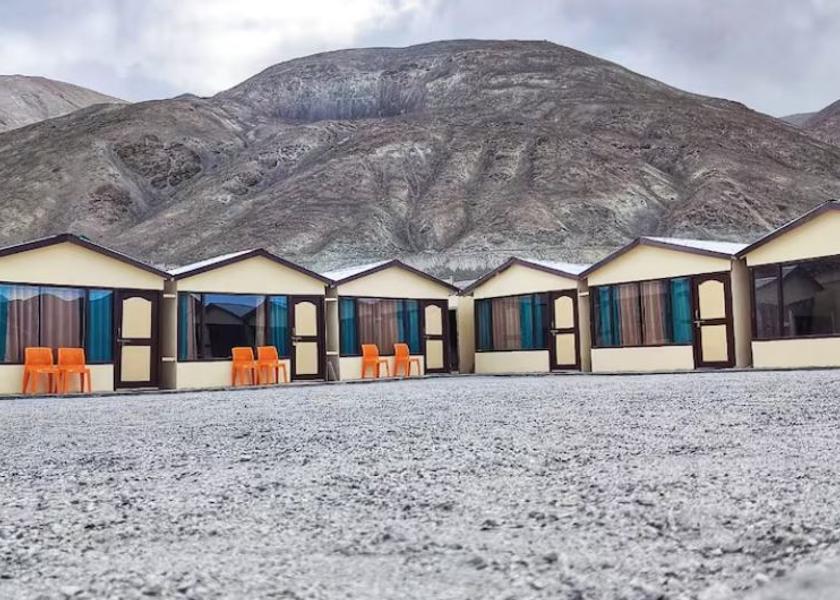 Ladakh Pangong Hotel Exterior