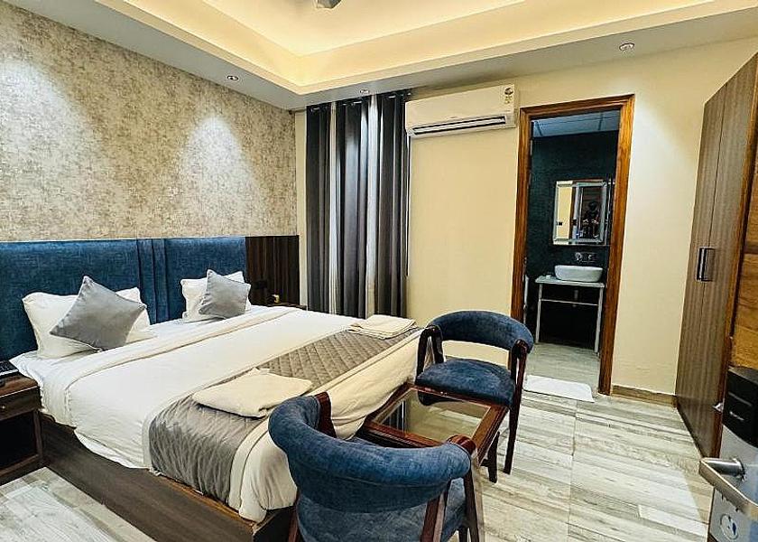 Uttar Pradesh Noida Deluxe Room