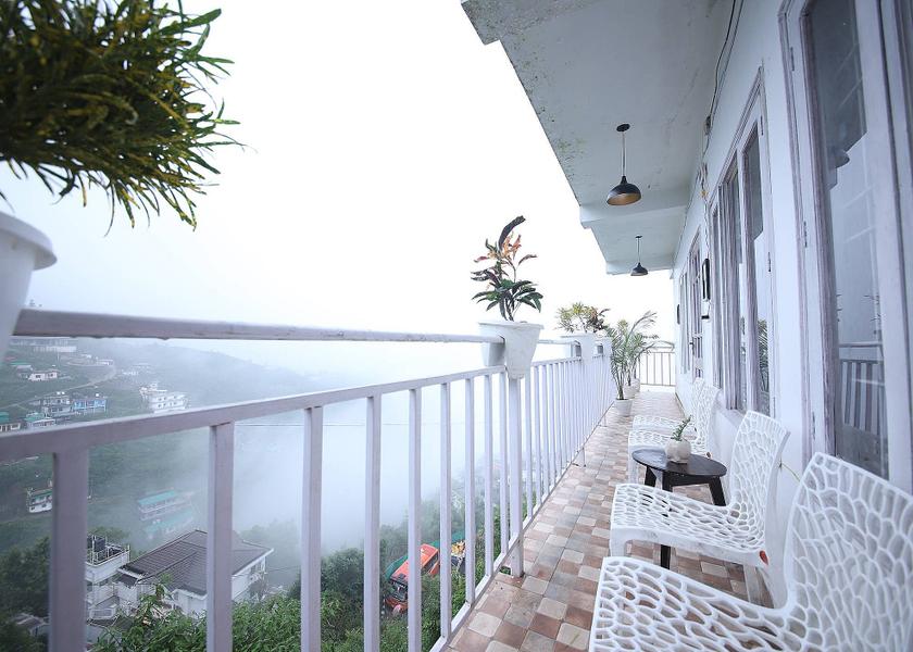 Uttarakhand Mussoorie 2BHK Apartment B (120 meters uphill)