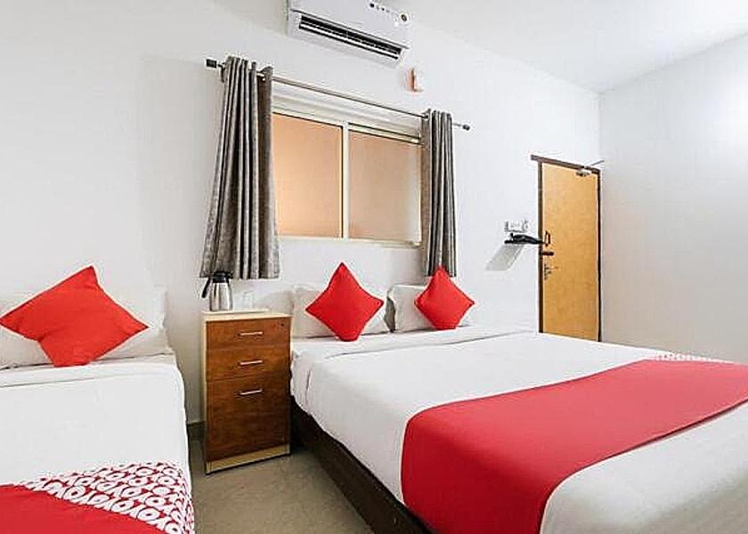Karnataka Bangalore Deluxe Triple Room
