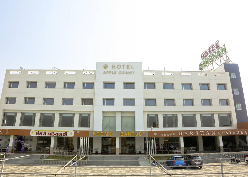 Gujarat Vadodara Hotel Exterior