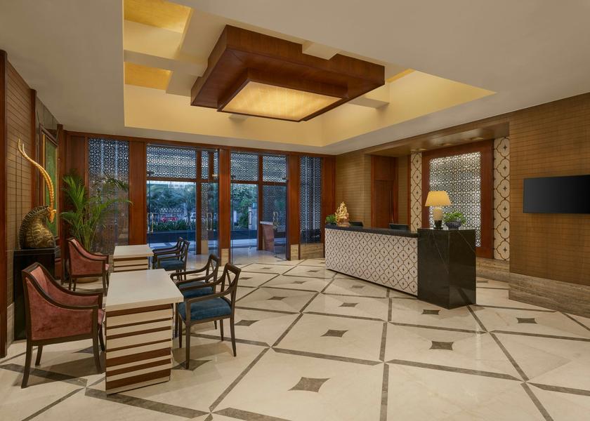 Rajasthan Jaipur Lobby - Desks - Meeting Tables