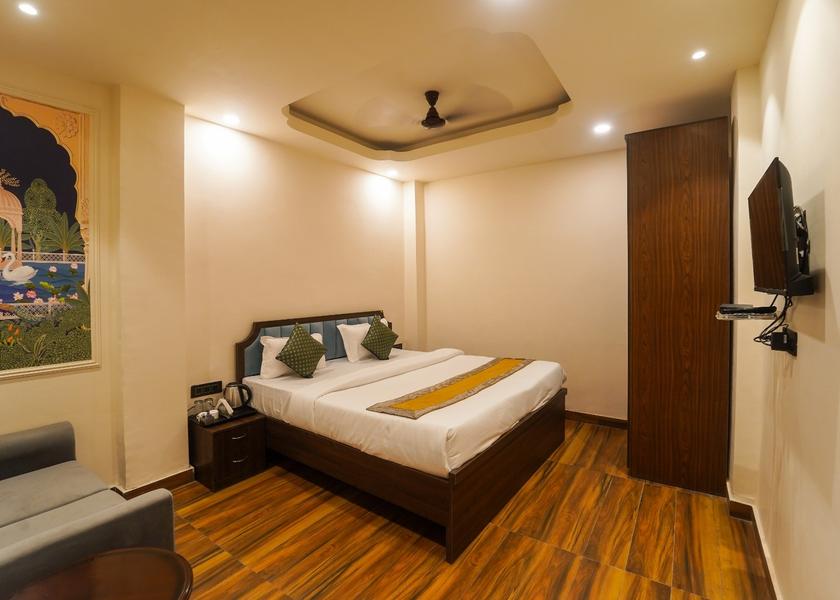 Uttar Pradesh Varanasi Deluxe Room