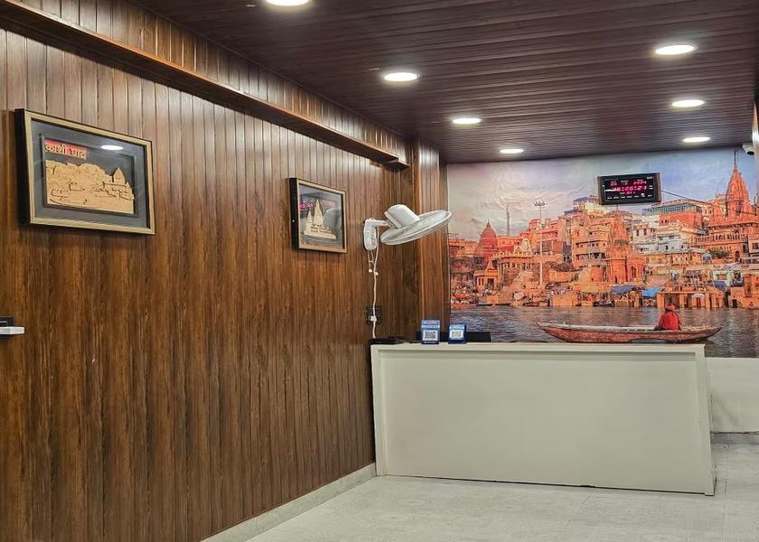 Uttar Pradesh Varanasi Public Areas