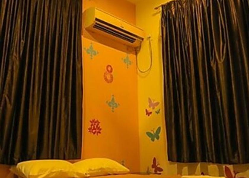 Tamil Nadu Edayanchavadi Cottage with Garden View