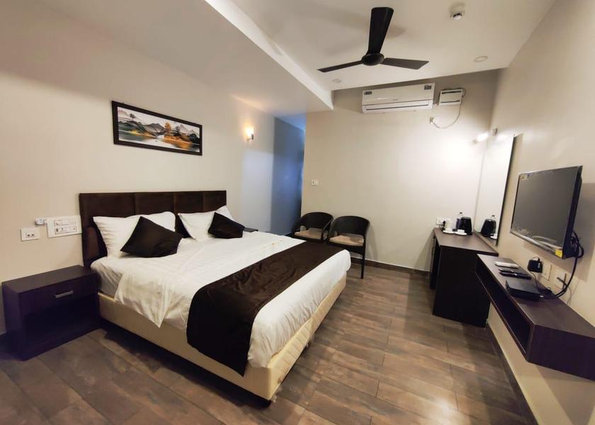 Andhra Pradesh Tirupati Deluxe Room with Air Conditioning