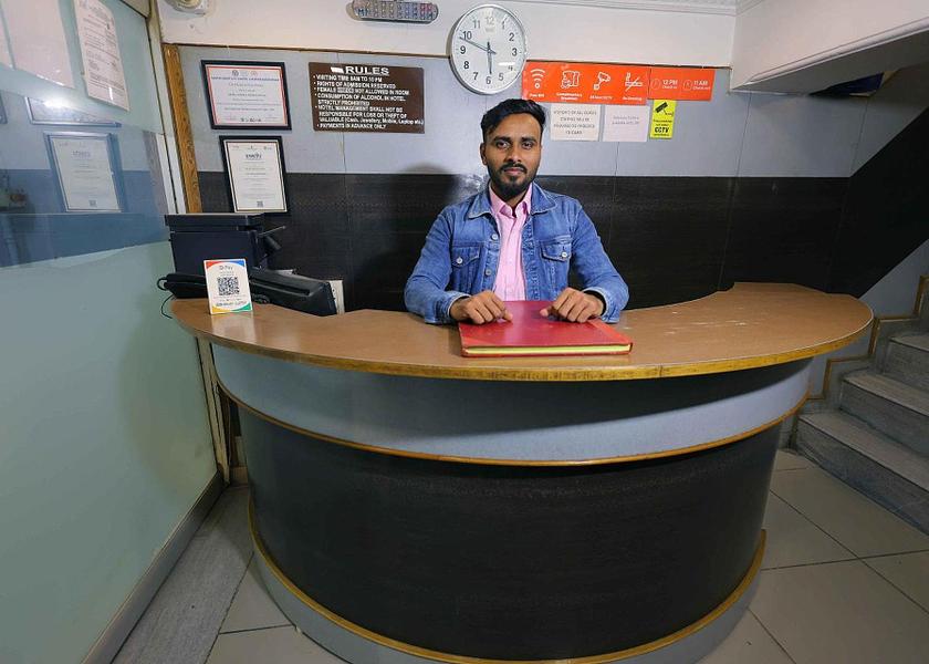 Uttar Pradesh Kanpur lobby
