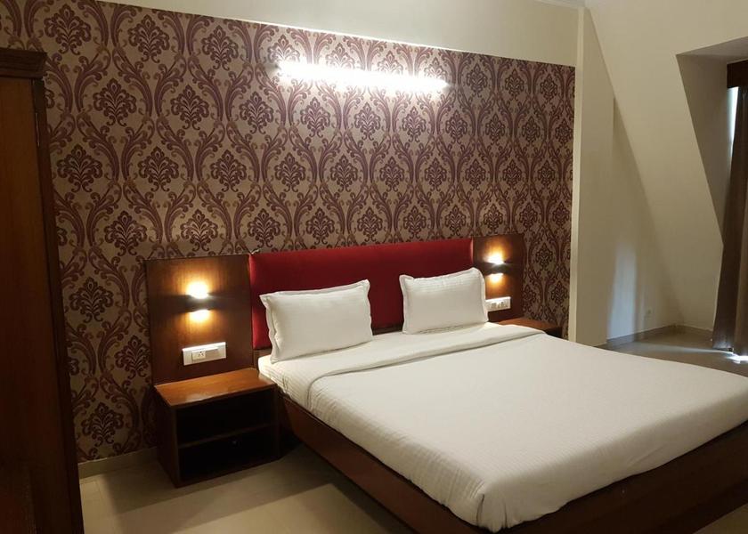 Maharashtra Lonavala Deluxe Room