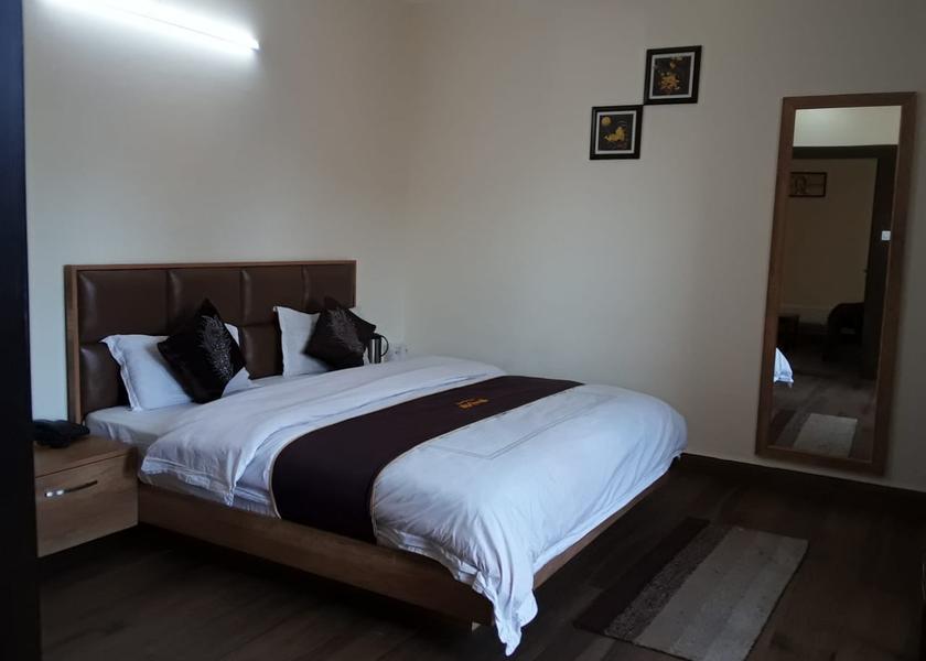 Himachal Pradesh Palampur Ekant AC Room