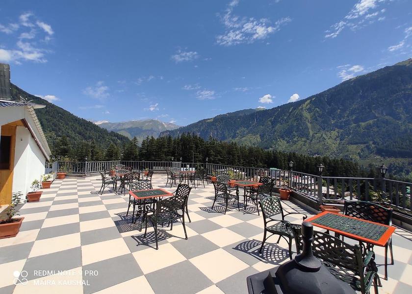 Himachal Pradesh Manali balcony/terrace