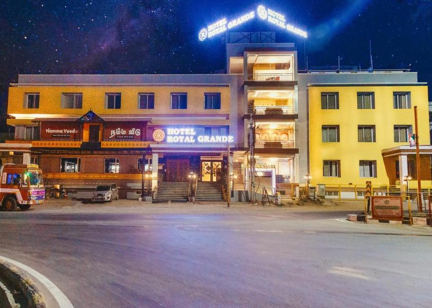 Tamil Nadu Vellore Hotel Exterior