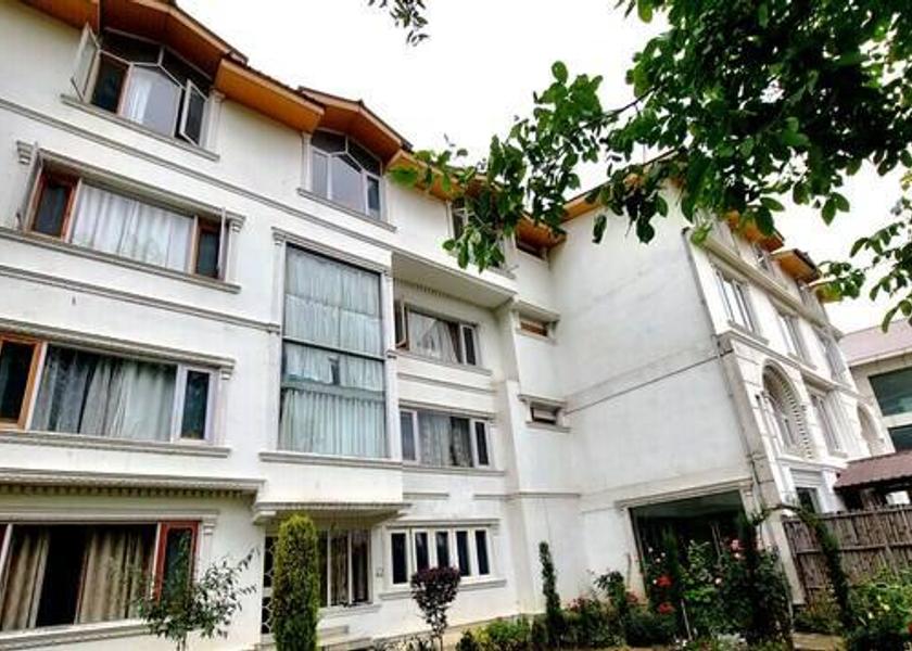 Jammu and Kashmir Srinagar Hotel Exterior