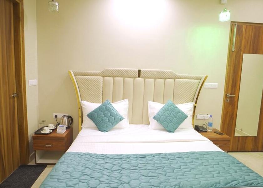 Uttar Pradesh Saharanpur Super Deluxe Room