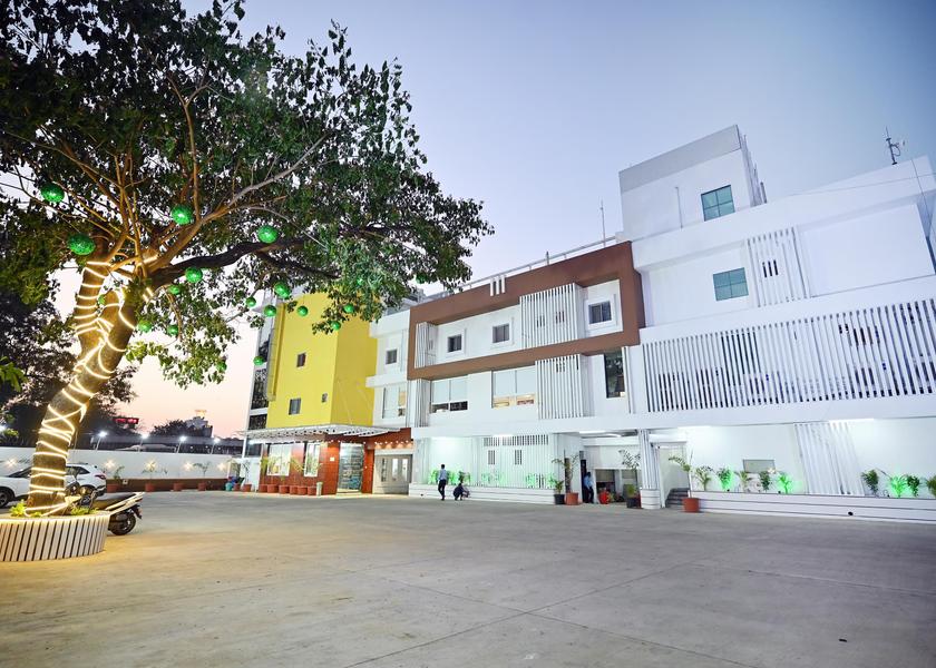 Maharashtra Tuljapur Hotel Exterior