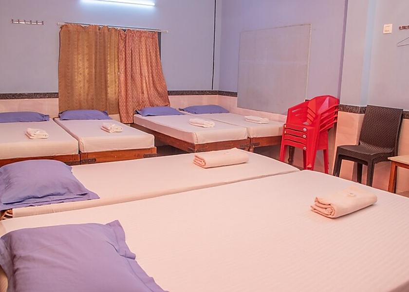 Karnataka Gokarna Six Bed Non AC Room