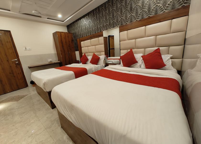 Maharashtra Mumbai Quadruple Room
