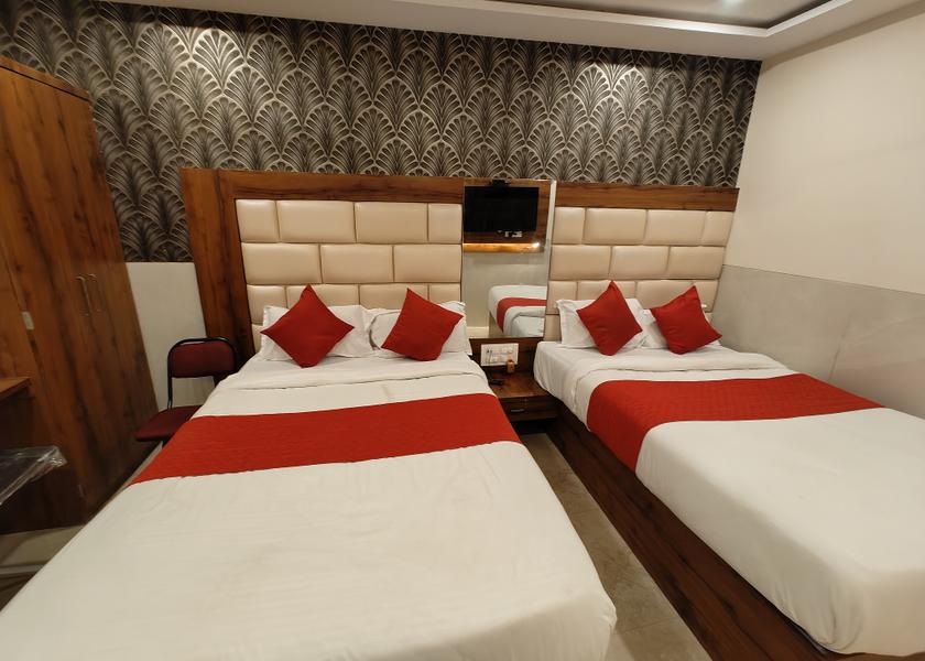 Maharashtra Mumbai Quadruple Room