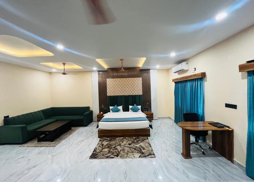 Bihar Begusarai Deluxe Room