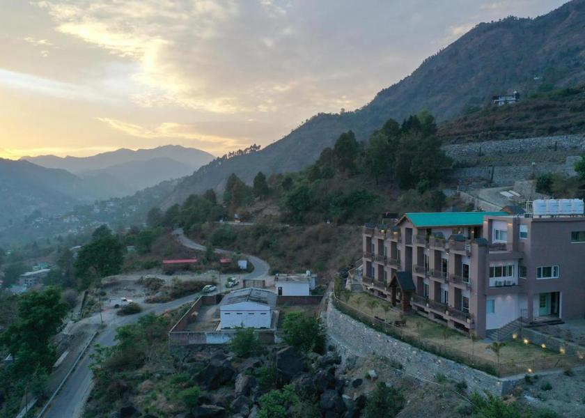 Uttarakhand Bhimtal Hotel View