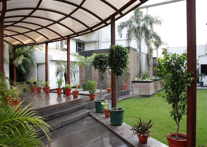 Uttar Pradesh Meerut Property entrance