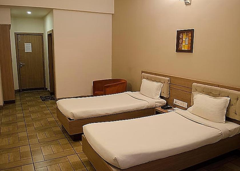 Jharkhand Ranchi Deluxe AC Room with Work Desk