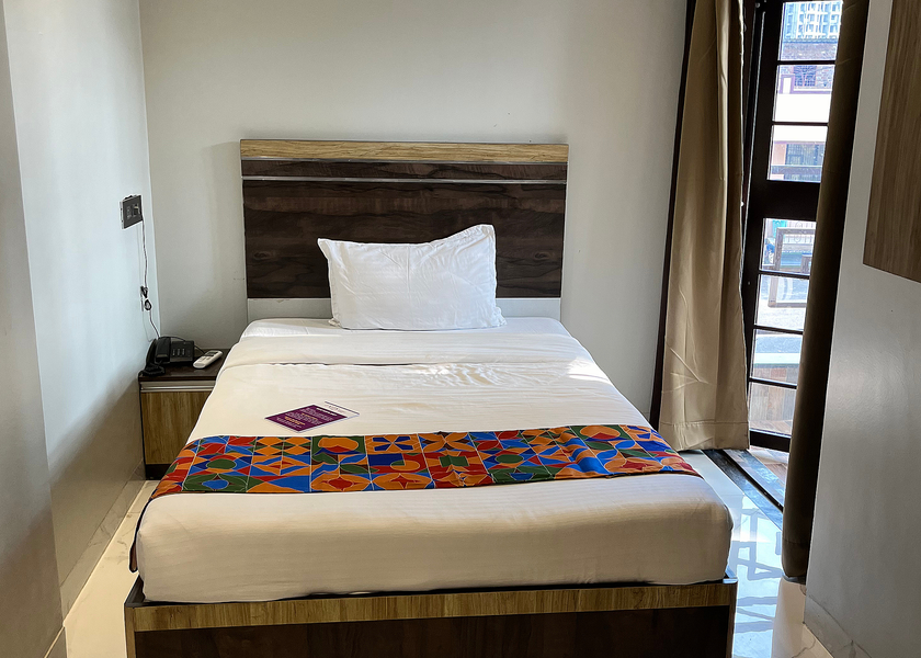 Maharashtra Pune Classic Single Room