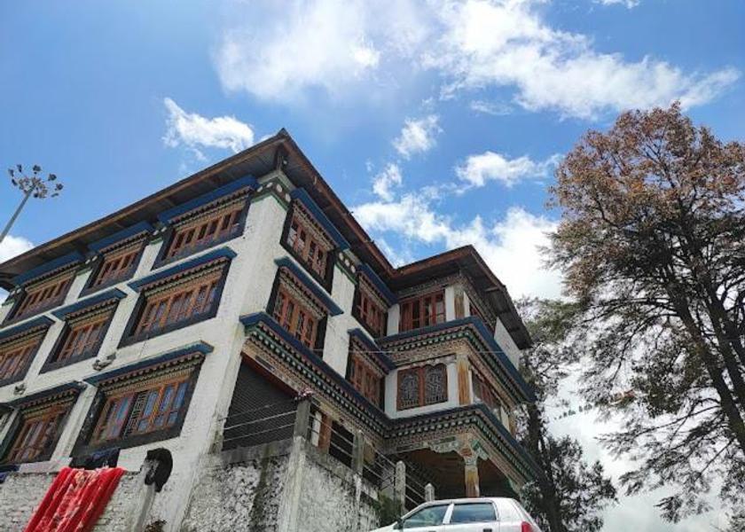 Assam Tawang Exterior view
