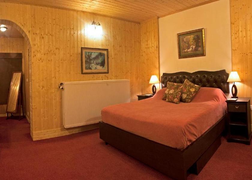 Jammu and Kashmir Gulmarg Luxury suite room