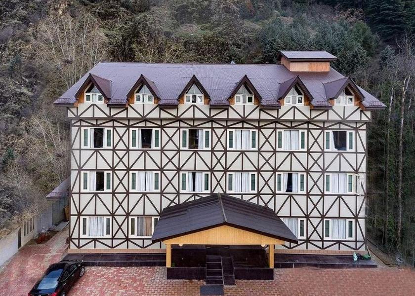 Jammu and Kashmir Srinagar Hotel Exterior