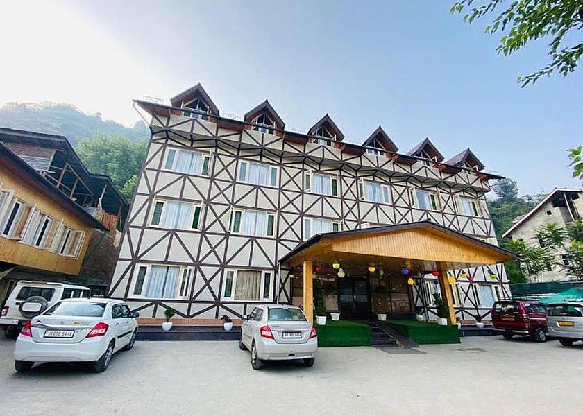Jammu and Kashmir Srinagar Hotel Exterior