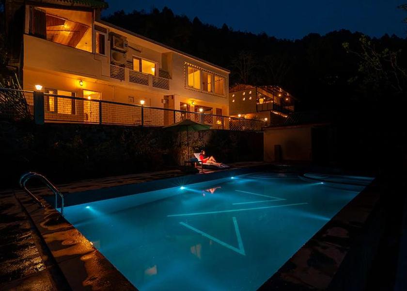 Uttarakhand Nainital Pool