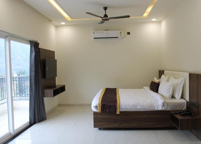 Uttarakhand Kotdwar Deluxe Room
