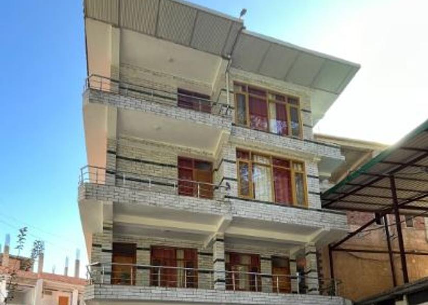 Himachal Pradesh Manali Hotel Exterior