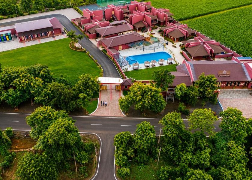 Gujarat Sasan Gir Hotel Exterior