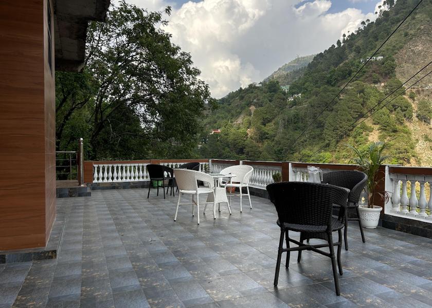 Himachal Pradesh Chamba Balcony/terrace