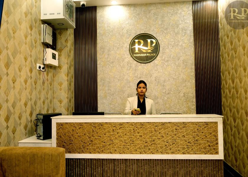 Uttar Pradesh Lucknow Public Areas