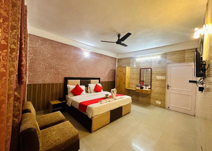 Himachal Pradesh Dalhousie Deluxe Room