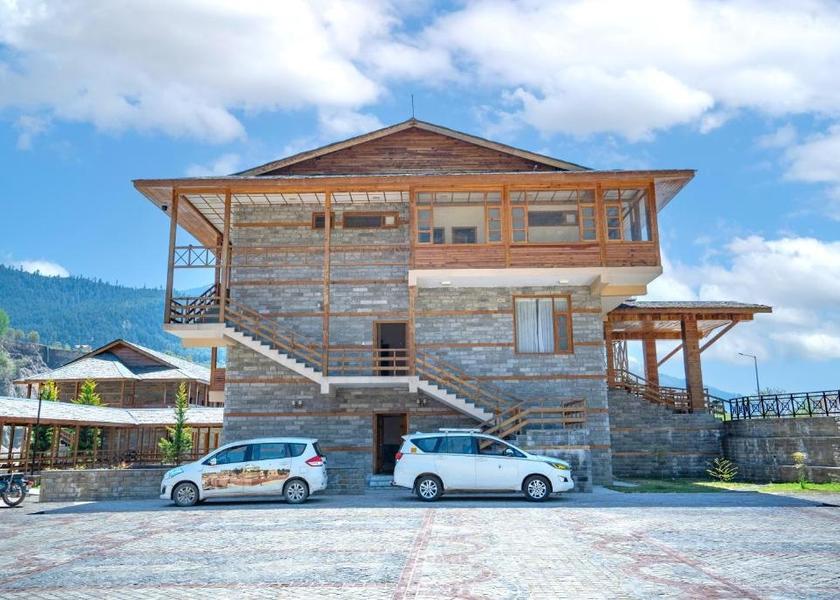 Himachal Pradesh Manali Hotel Exterior