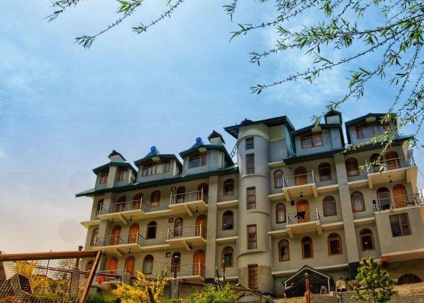 Himachal Pradesh Manali Hotel Exterior